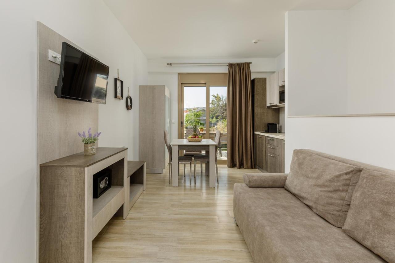 Aria Garden Suites Nikiti  Esterno foto