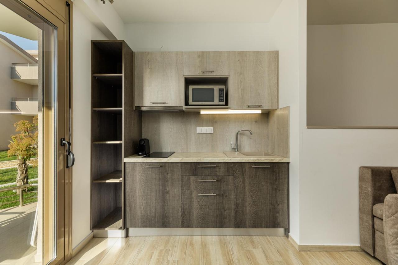 Aria Garden Suites Nikiti  Esterno foto