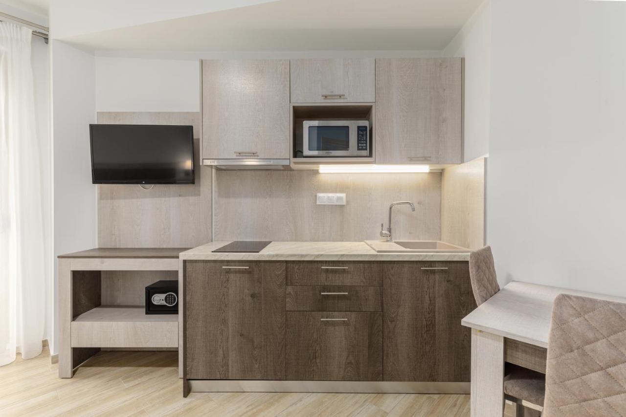 Aria Garden Suites Nikiti  Esterno foto