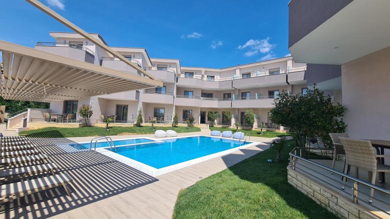 Aria Garden Suites Nikiti  Esterno foto
